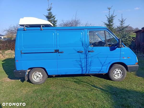 Renault Trafic - 2