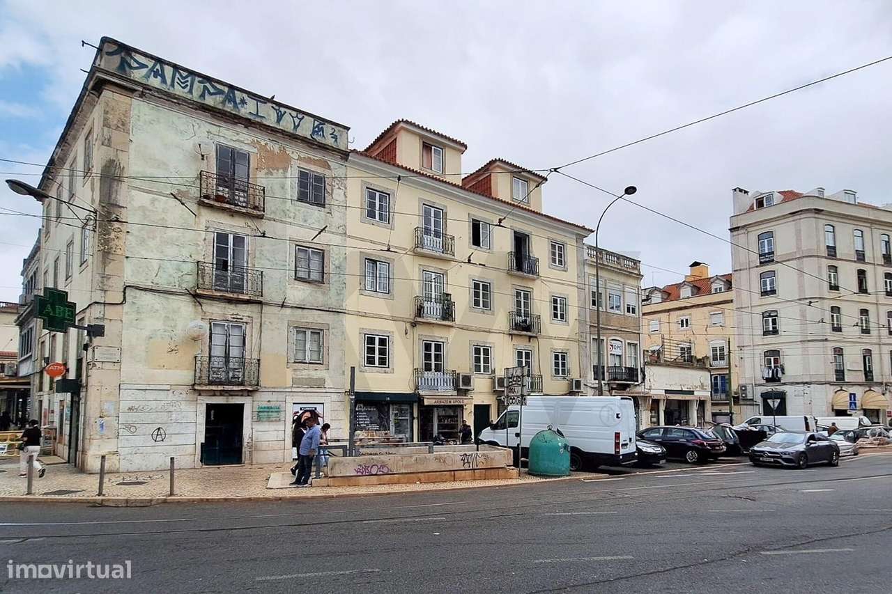 Prédio para Venda | Praça do Martim Moniz | Totalmente Arrendado | Exc - Grande imagem: 2/20