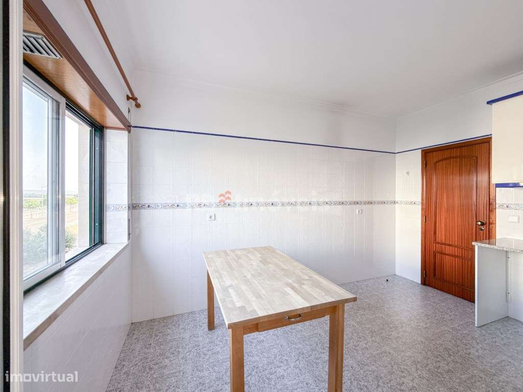 T3 Espaçoso no Entroncamento Conforto, Espaço e Localização Privile...-11