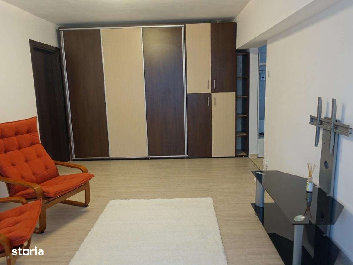 3 camere zona Lujerului - P-ta Veteranilor - Bd. Iuliu Maniu // Renova