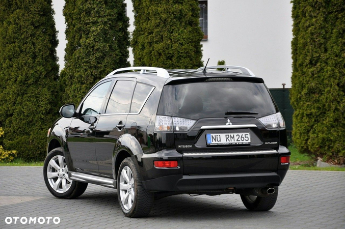 Mitsubishi Outlander 2.0 Invite 2WD - 15