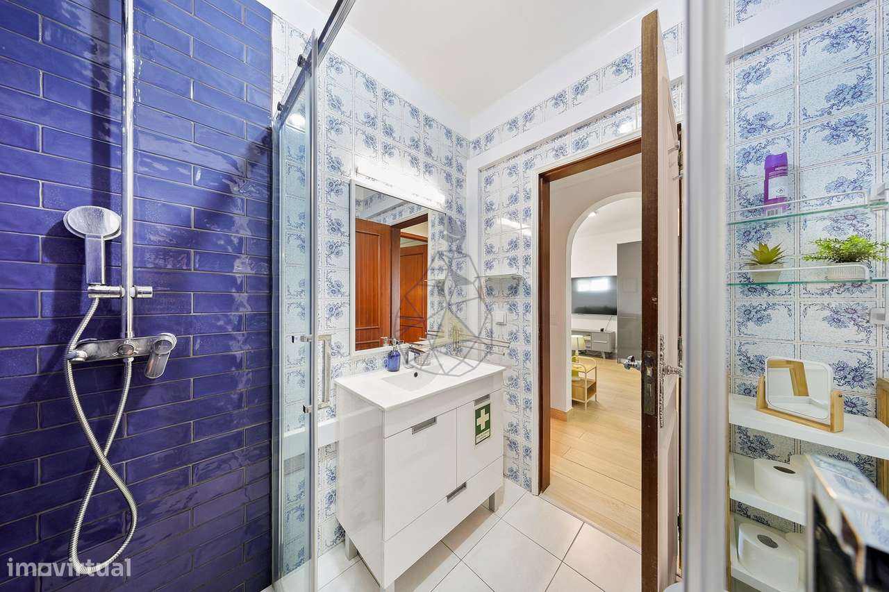 Apartamento  T1 +1 , com Licença de Alojamento Local na Primeira linha-7