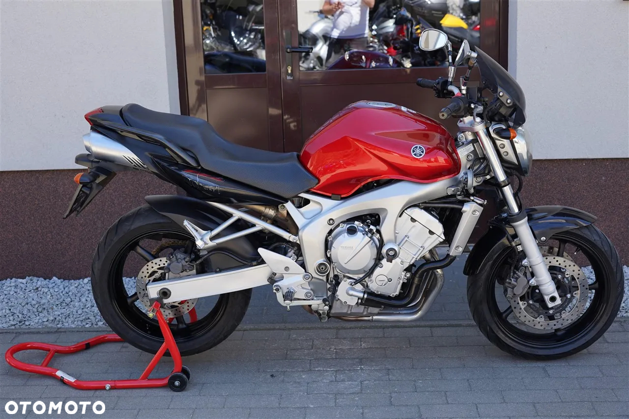 Yamaha FZ6 - 2