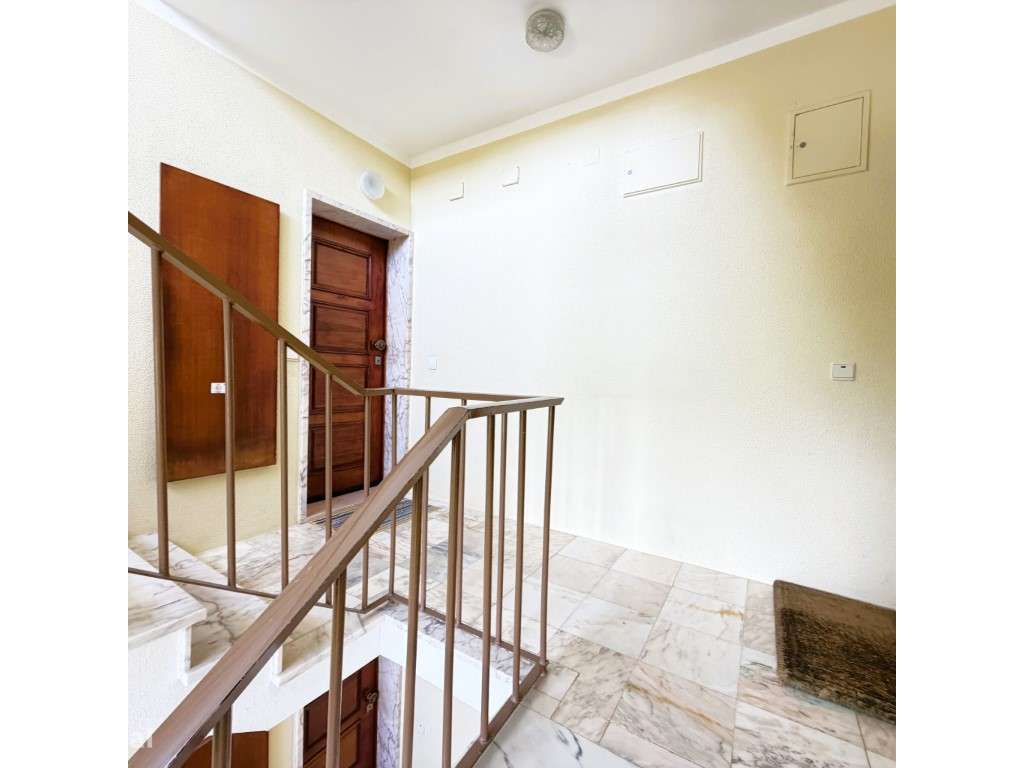 Apartamento T3 em Mafra | Excelente Localização e Vista Desafogada-20