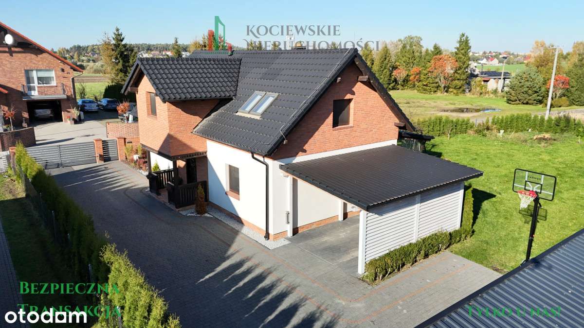 Nowoczesny dom z 2020 roku – duża działka