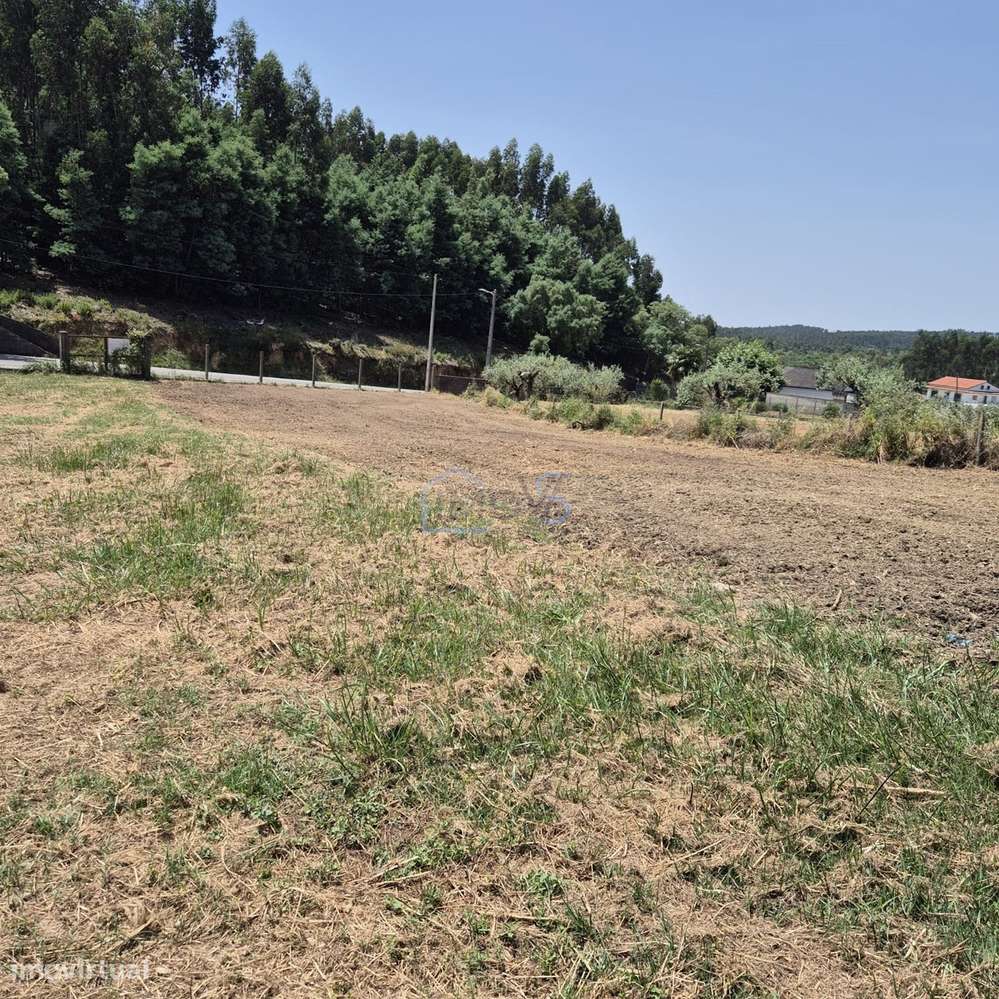 Terreno com viabilidade de construção no centro da vila – Ferreira do-11
