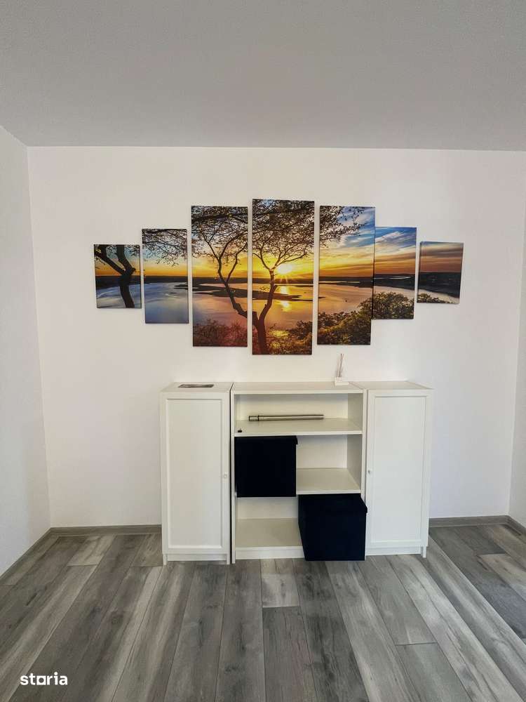 Piata Romana, Metrou, KFC - Imagine principală: 4/16