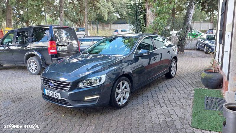 Volvo S60 1.6 D2 Momentum Eco Powershift - 17