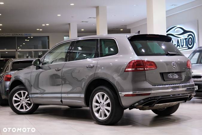 Volkswagen Touareg 3.0 V6 TDI SCR Blue Motion DPF Automatik Executive Edition - 9