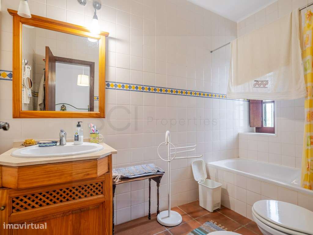 Quinta com quatro suítes e moínho, junto ao Rio Guadiana-44