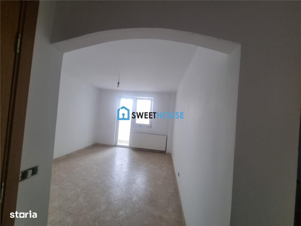 APARTAMENT CU TREI CAMERE