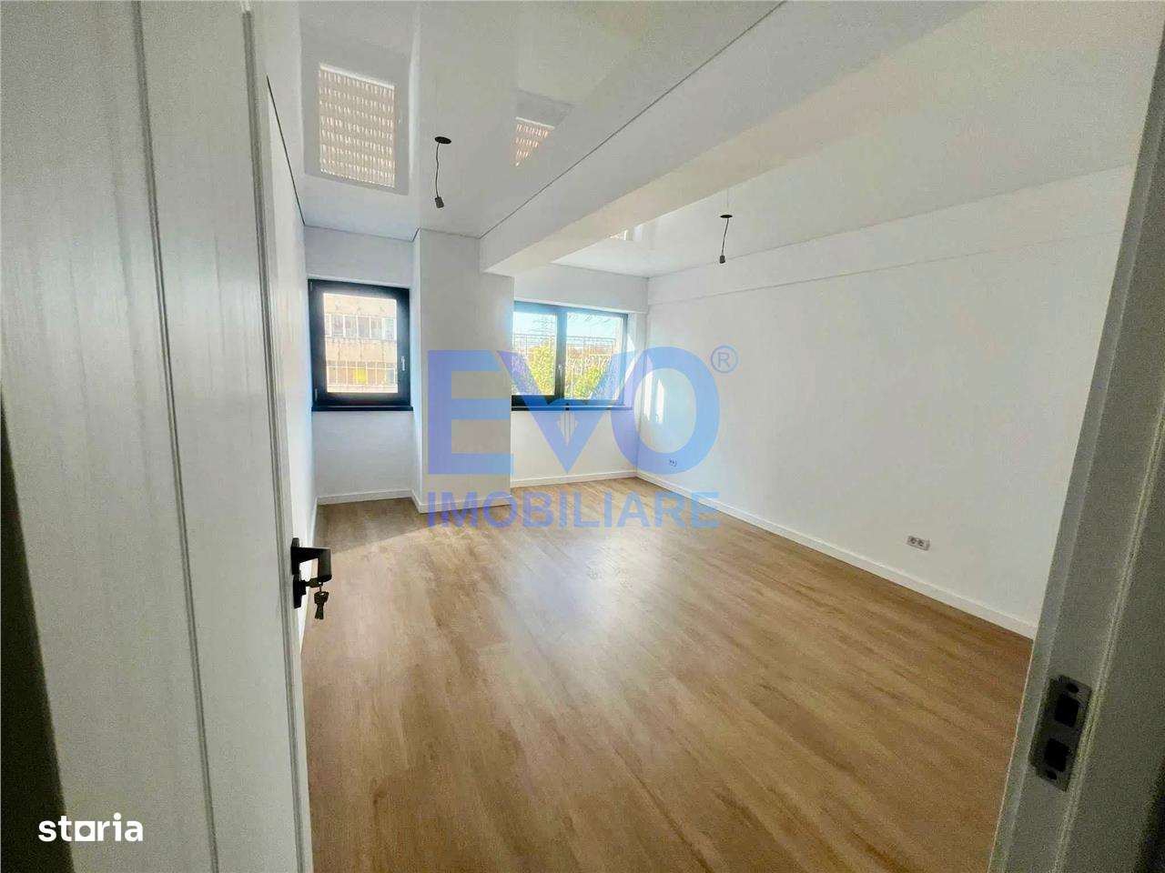 De vanzare, apartament 2 camere, bloc nou cu lift, etaj intermediar, R - Imagine principală: 4/8