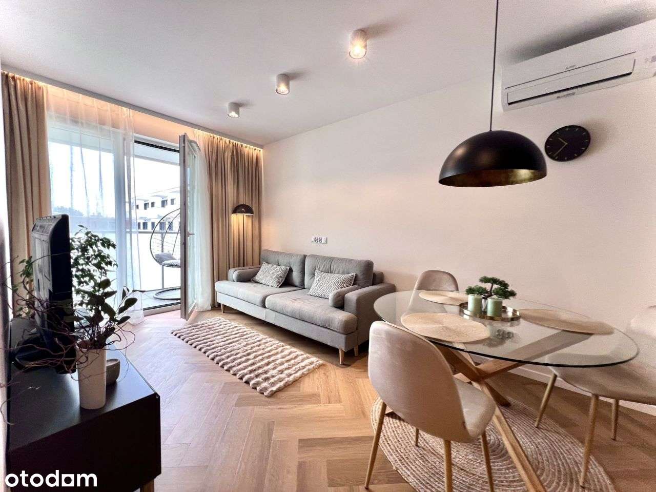 Apartament 3 pok. z balkonem, klimatyzacją i garażem – Cieszyńska-2