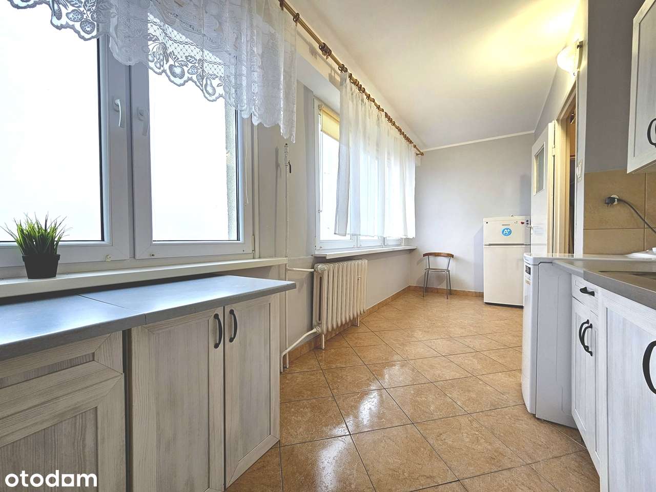 Umeblowana, przestronna kawalerka dostępna od ręki-5