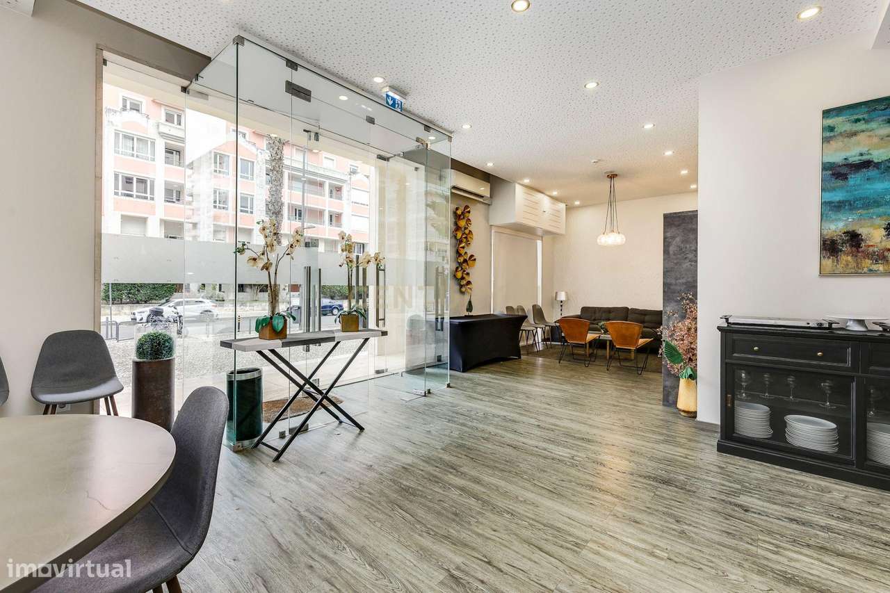 Trespasse de Espaço de Restauração em Zona Prime - Grande imagem: 2/28