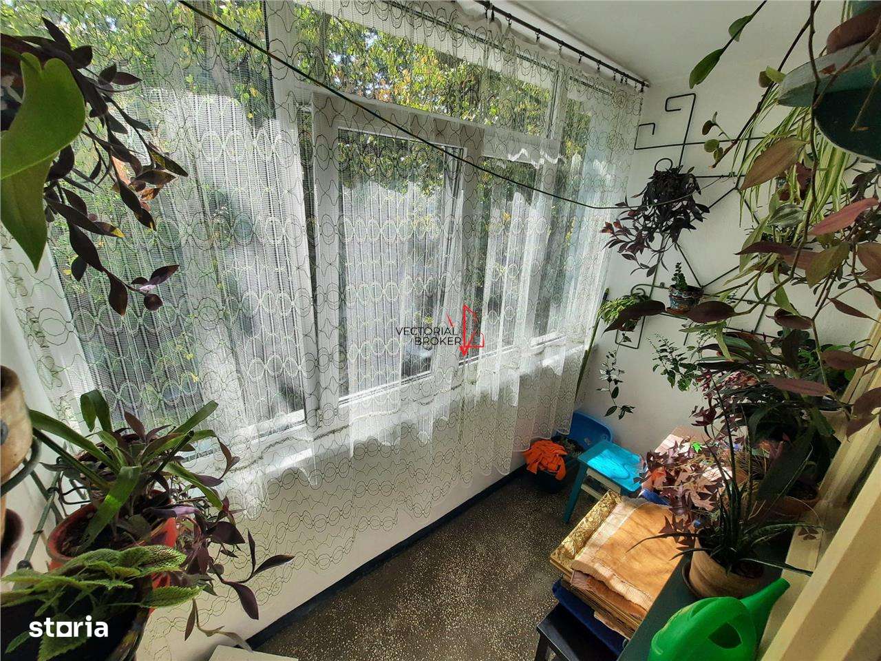 3 camere semidecomandat, Postavarul-Codrii Neamtului, 10 minute de met-10