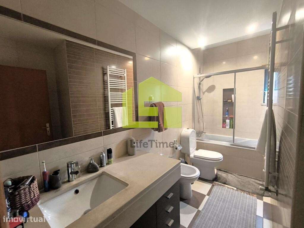 Apartamento T3 Com  terraço privativo-7