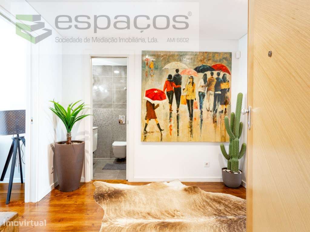 Fantástico T4 com Terraço Privativo, Varanda, Box , Vista Rio, Quin...-27