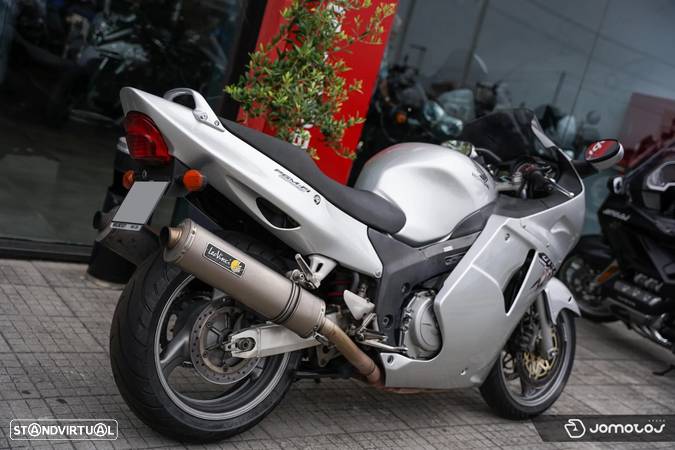 Honda CBR 1100 XX - 5