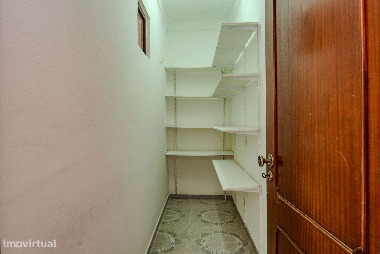 Moradia com Quintal e Garagem à Venda em Viana do Alentejo-41