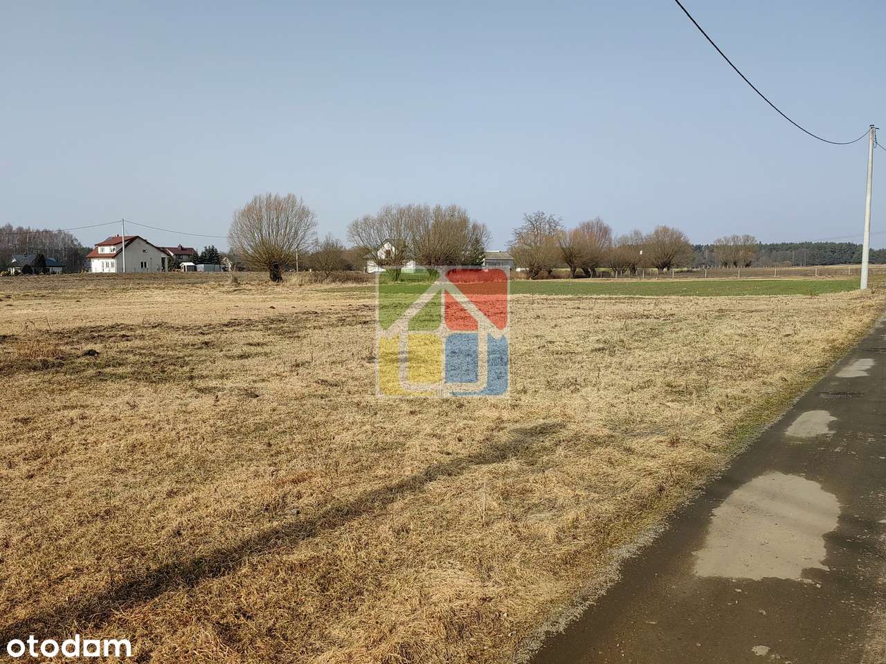 Duża działka budowlana pod miastem-0