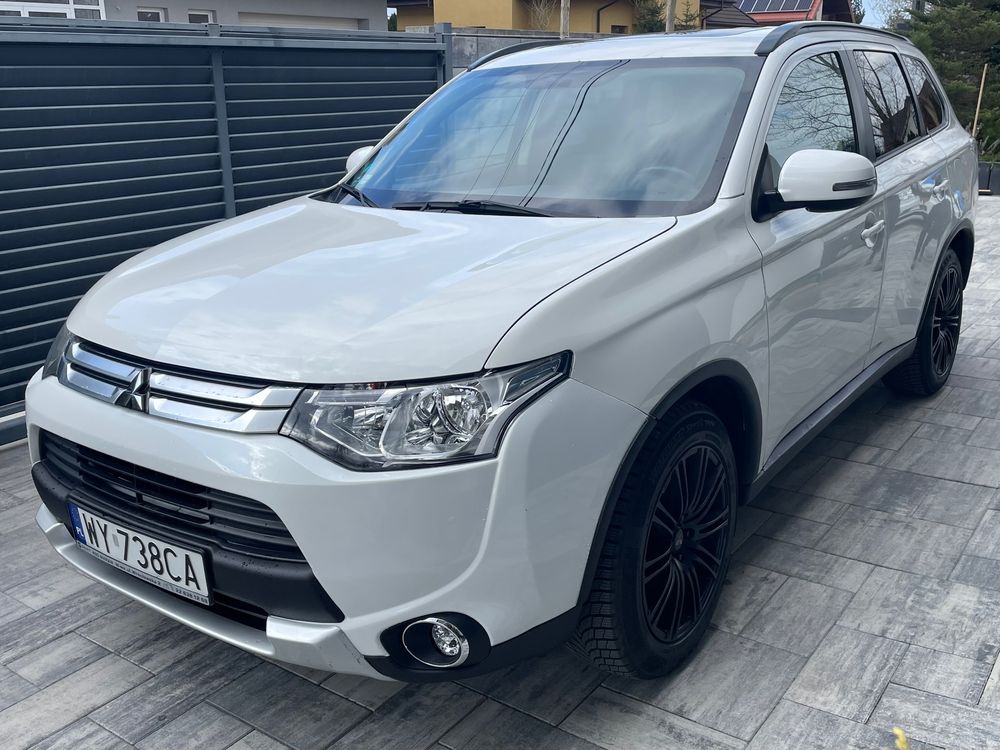 Mitsubishi Outlander III 2015