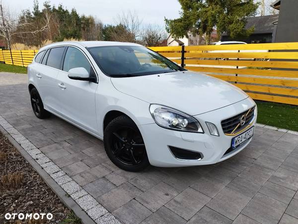 Volvo V60 T4 R-Design Summum - 11