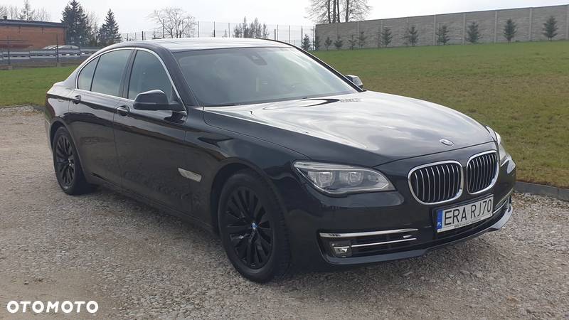 BMW Seria 7 740d xDrive - 11