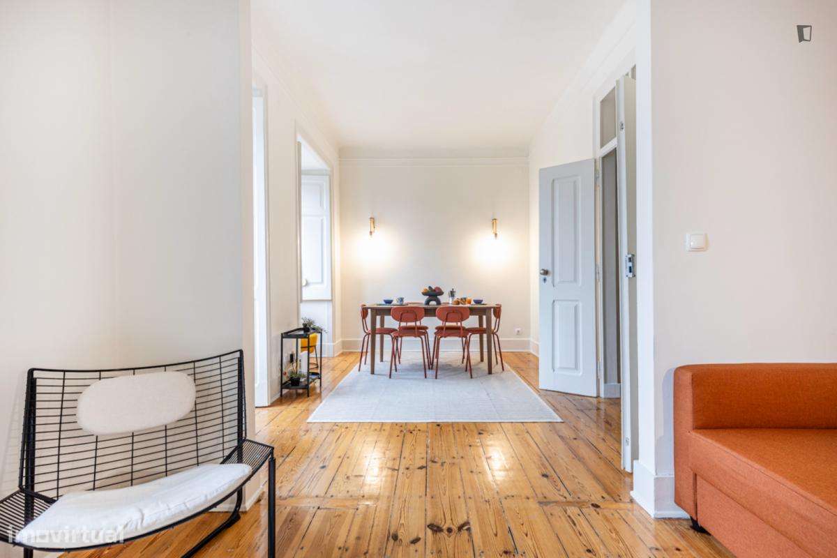 Quarto - localizado em Penha Lisbon - Grande imagem: 4/10