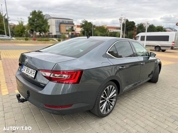 Skoda Superb 2.0 TDI DSG 4X4 Laurin & Klement - 9