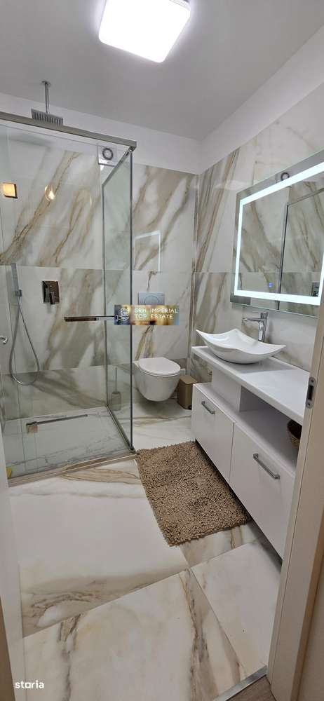 Apartament 2 camere White Titanic Mamaia Nord Vedere Frontala Parcare-8