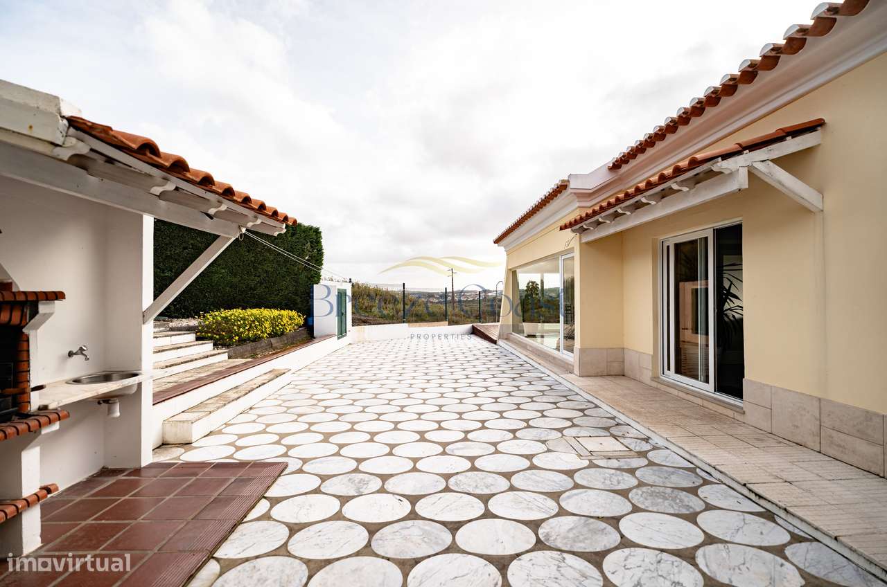 Moradia T2 com Piscina Privada e a 30m de Lisboa-26