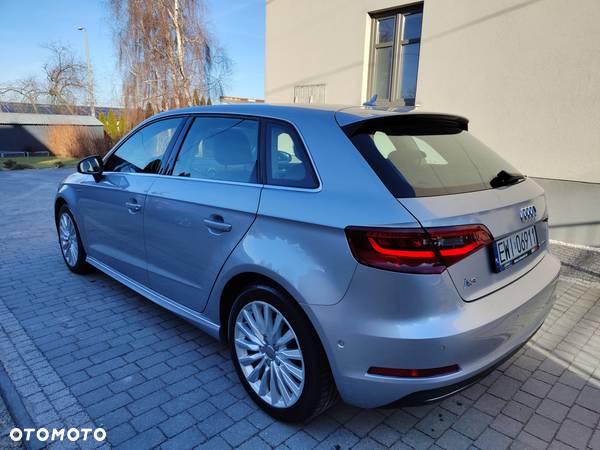 Audi A3 1.4 TFSI E-tron Attraction e-S tronic - 4