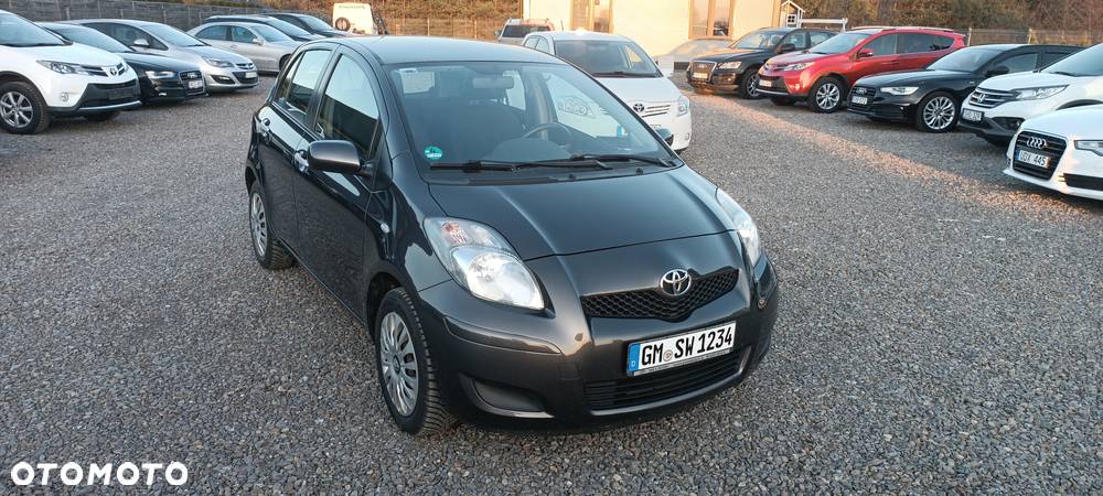 Toyota Yaris 1.0 Premium - 20