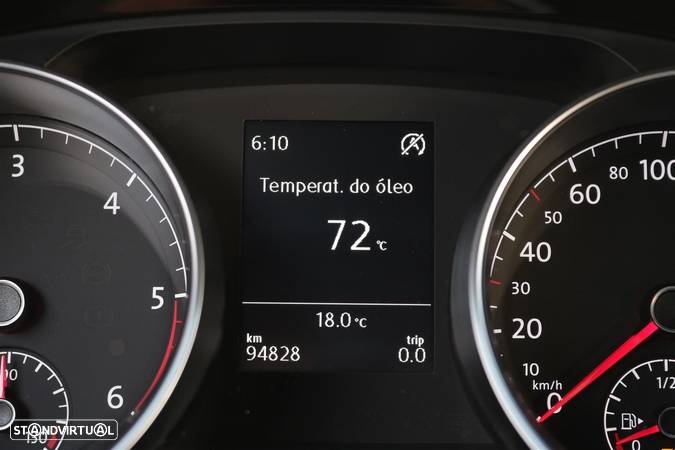 VW Touran 1.6 TDI Confortline - 46