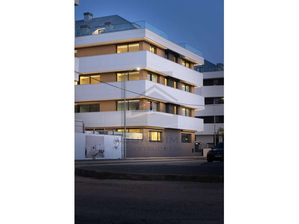 Apartamento T2+ Terraço Implex em Aveiro!-22