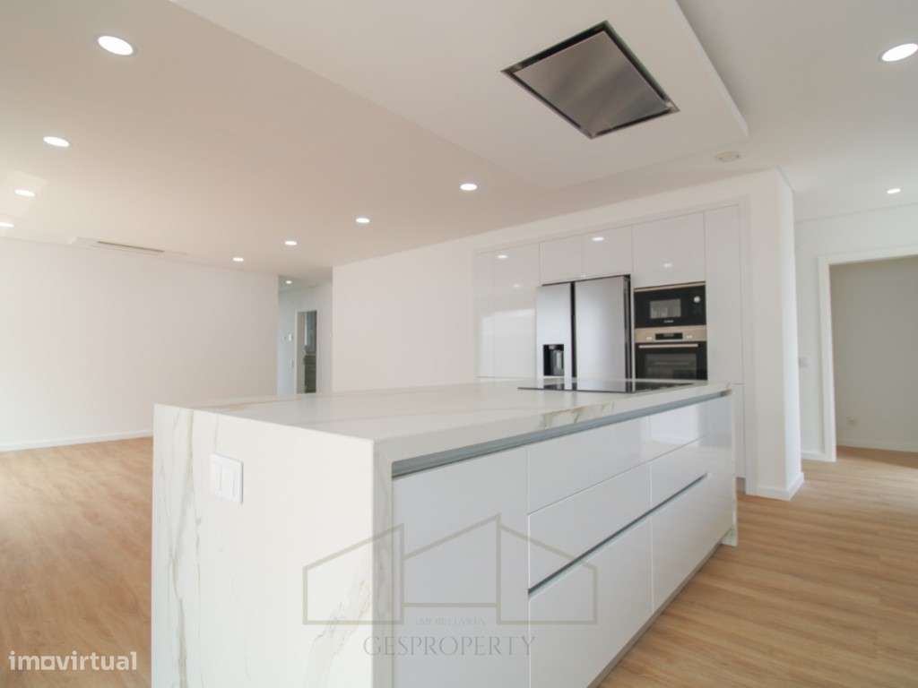 Moradia Isolada T4 - inserida em lote 420m2 - Aldeias de Irmaos - A...-8