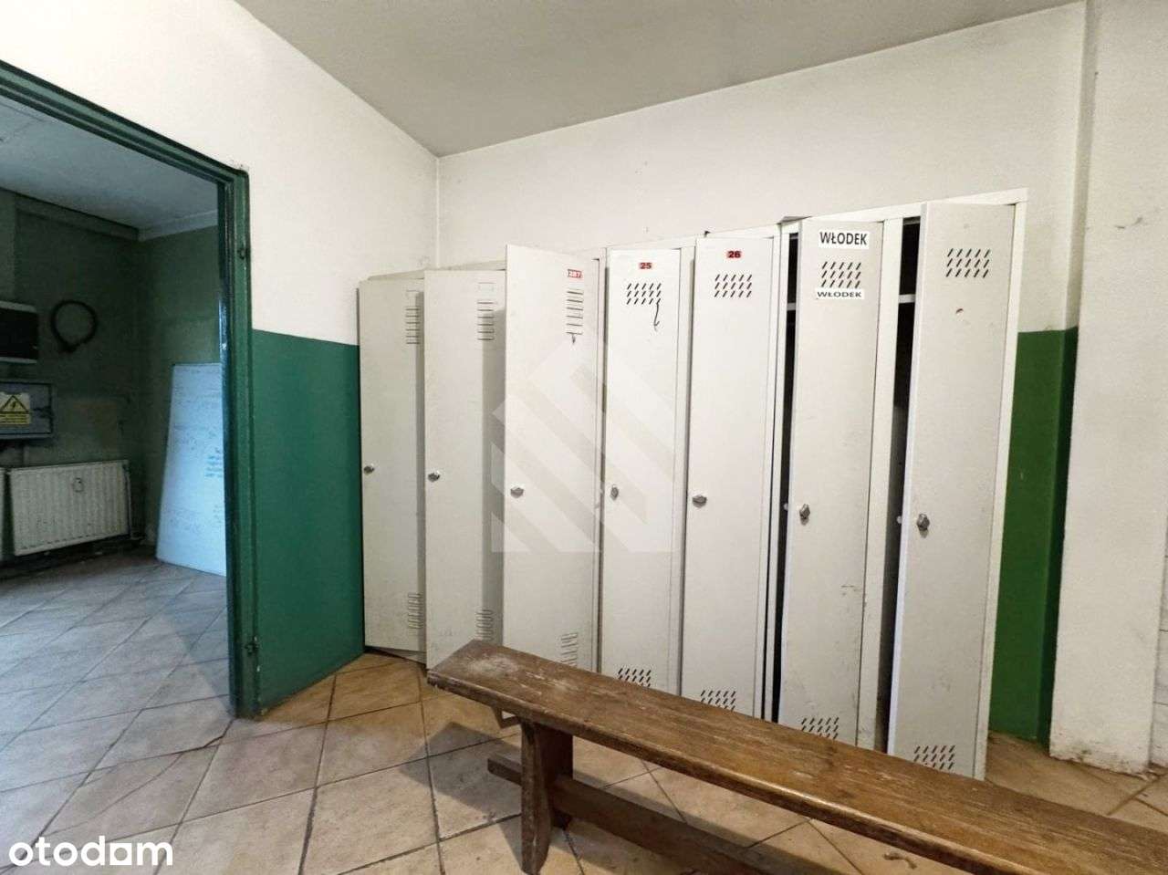 Teren inwestycyjny z budynkami blisko Dk10-6