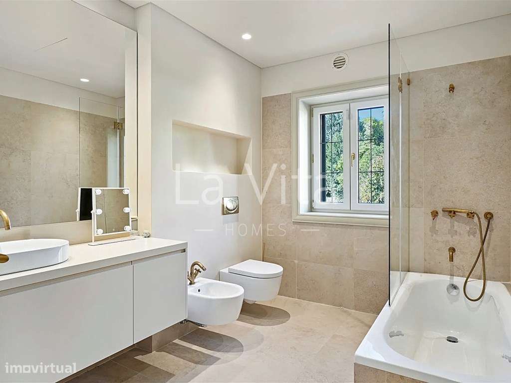 Apartamento T4 Duplex, em condomínio exclusivo no centro do Estoril.-38