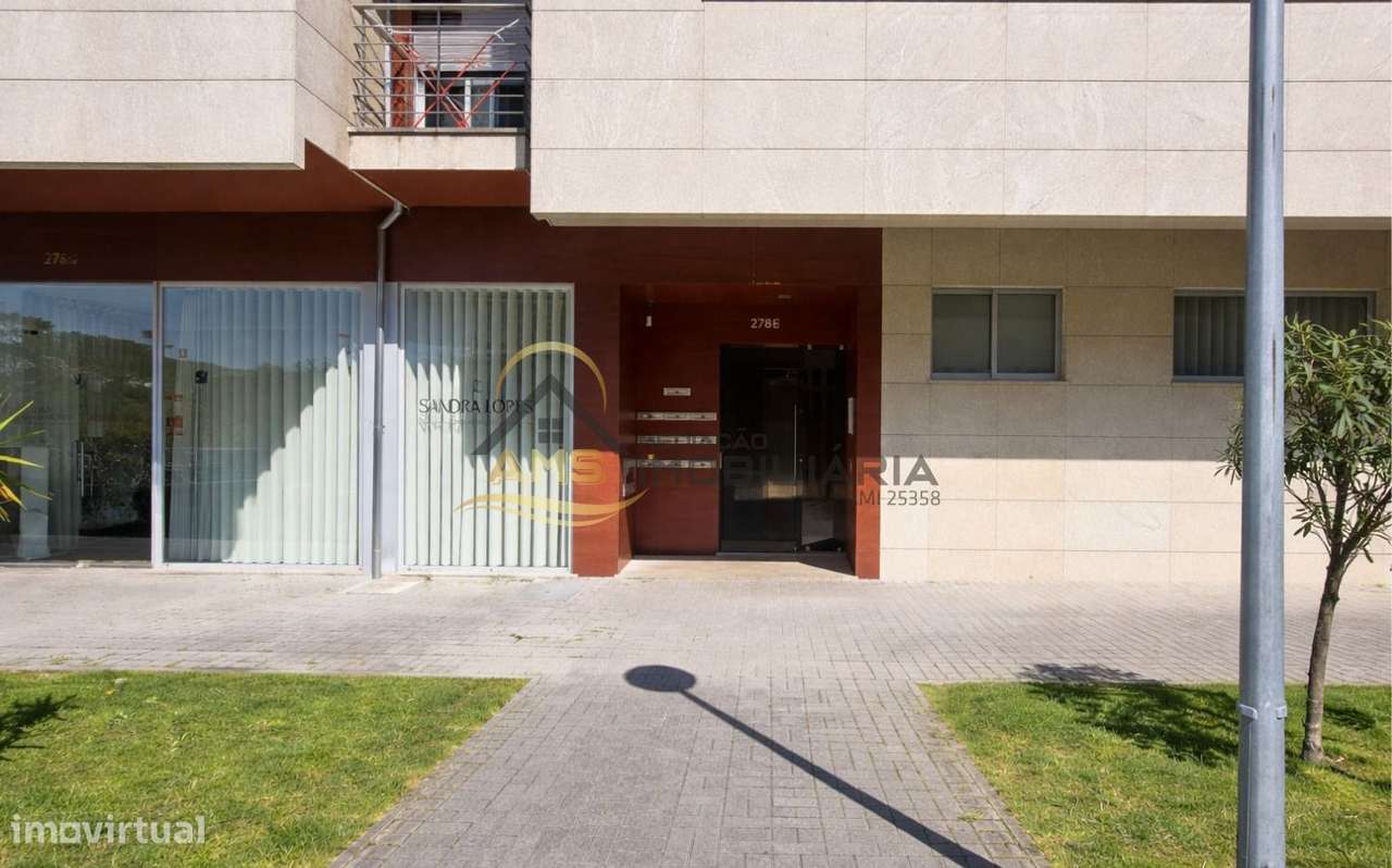 APARTAMENTO T2 COM GARAGEM CENTRO DE FAFE-6