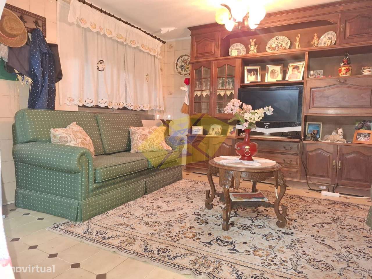 Moradia T4+T1 em Felgueiras (Centro da cidade)-7