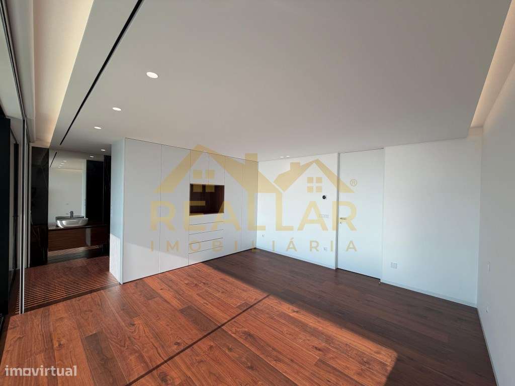 Villas Rio & Mar: Moradias T4 Exclusivas na Primeira Linha de Espos...-18