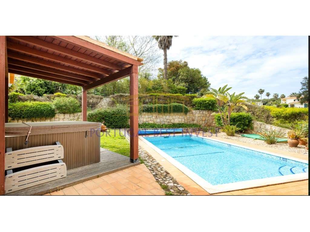 Moradia frente golf com quatro quartos e piscina, Carvoeiro - Algarve - Grande imagem: 2/26