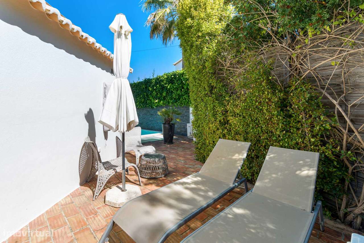 Casa elegante de 2 quartos com piscina, perto de Guia-44