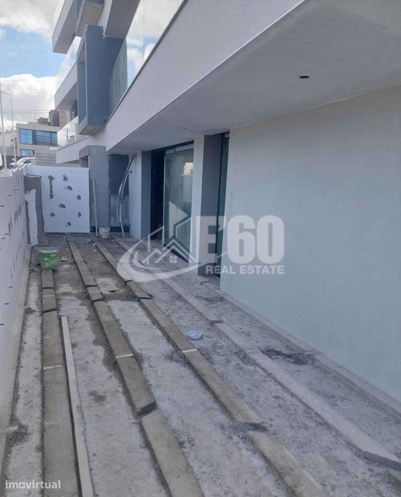 T2 COM TERRAÇO SÃO FÉLIX DA MARINHA-9