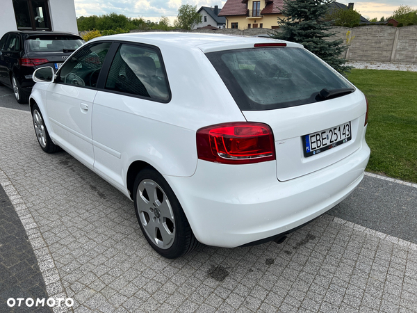 Audi A3 1.6 Ambition - 4