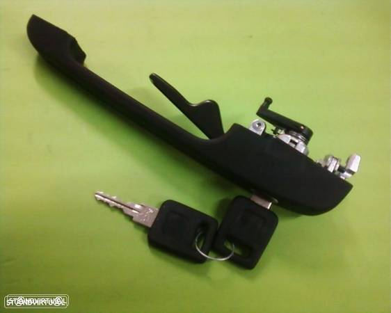 Puxador Punho com fecho da chave da porta  Seat Ibiza 1986-1993 (NOVO) - 1