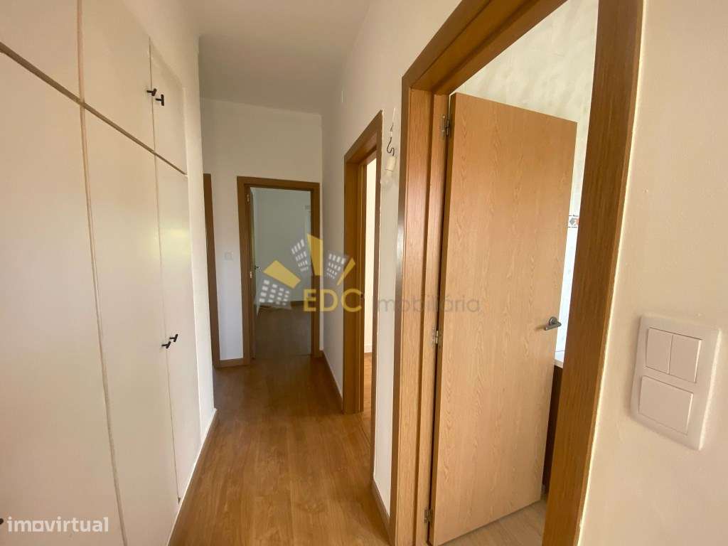 Apartamento T4 com Grande Potencial e Ótima Localização | Localizad...-15