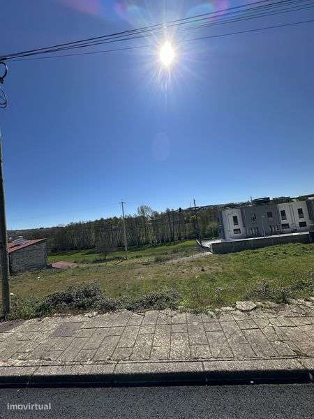 Terreno urbano - Grande imagem: 4/4