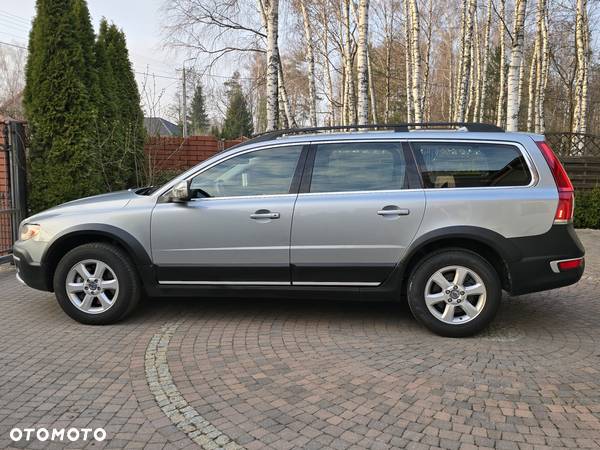 Volvo XC 70 2.4D AWD Momentum - 12